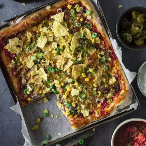 Tacopizza med nachos – Fra En skikkelig digg kokebok 1 – 34. tacopizza med nachos hanne lene dahlgren