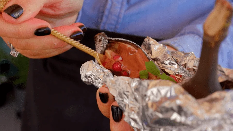 Grillet bananbåt med sjokolade – verdens enkleste dessert – fra Hanne-Lenes vegetar på Matkanalen – screen shot 2019 06