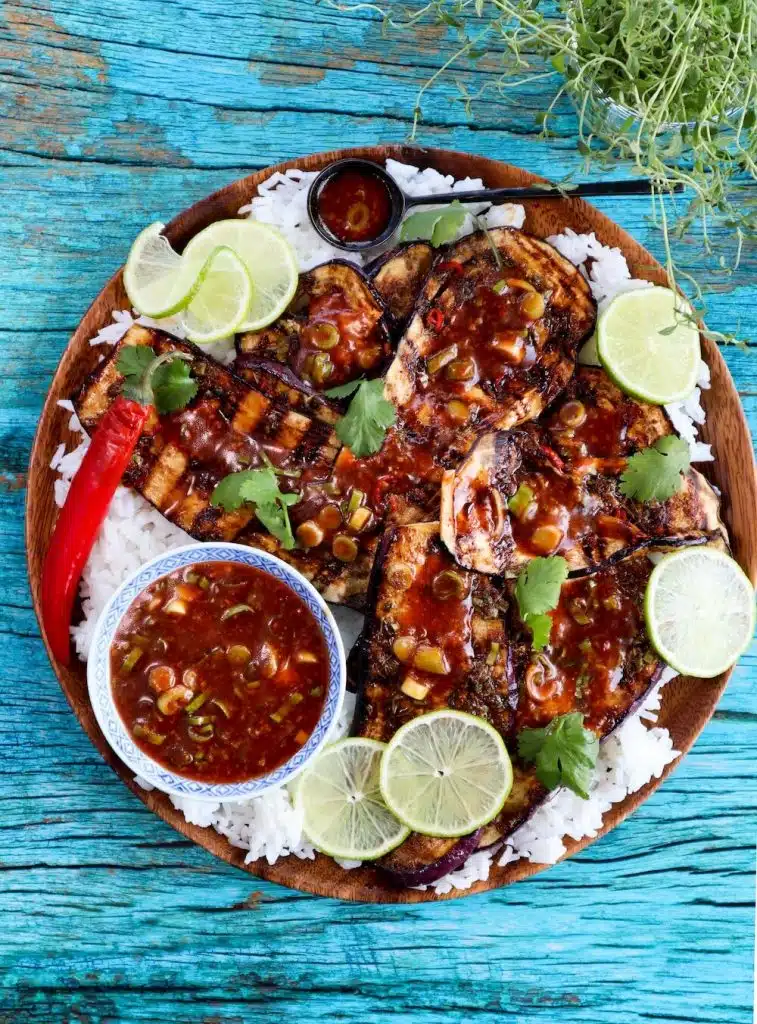 Aubergrill med bbq-saus – Ny grillfavoritt – ovenfra 1 web