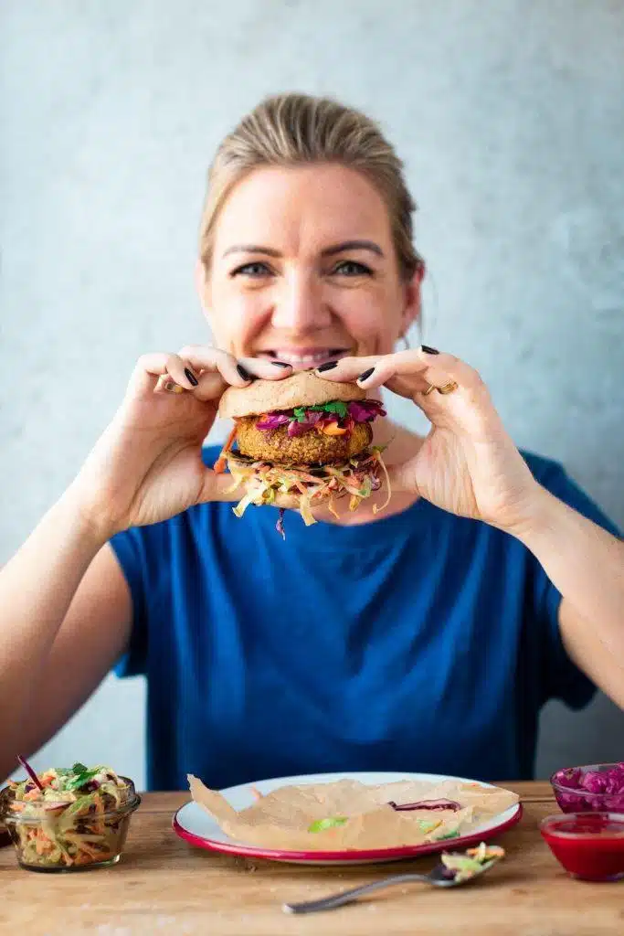 Sprø Thaiburger – forsideretten til En skikkelig digg kokebok 2 – thaiburger b .jpg